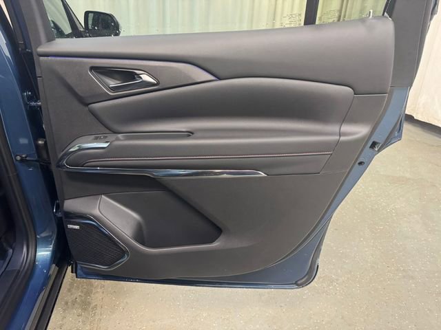 New 2026 Chevrolet Traverse RS w/ LPO, Floor Liner Package image 37