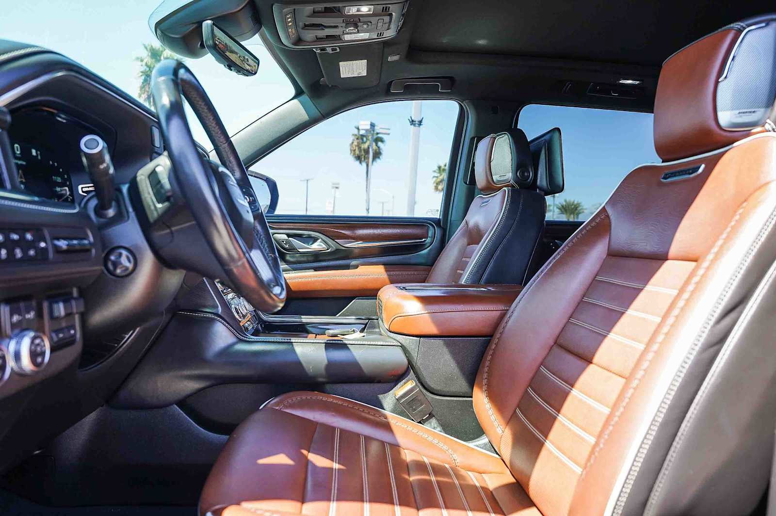 Used 2023 GMC Yukon XL Denali Ultimate image 18