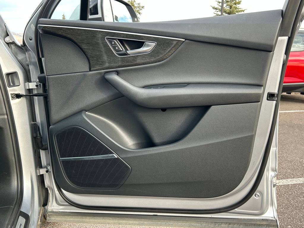 Used 2022 Audi Q7 2.0T Premium Plus w/ Premium Plus Package image 27