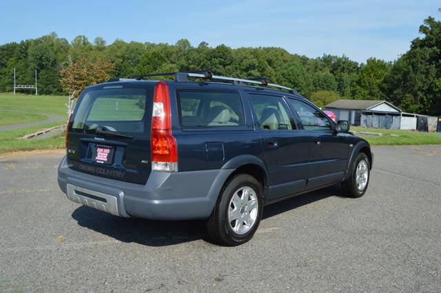 Used 2005 Volvo XC70 AWD/4WD image 8