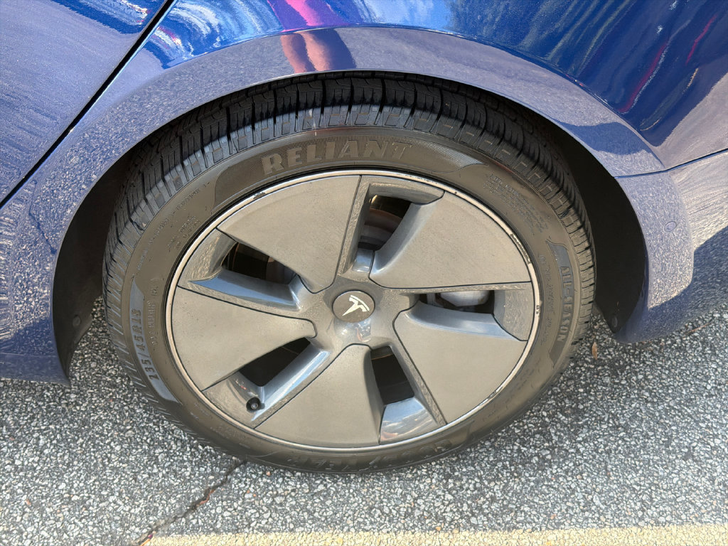 Used 2021 Tesla Model 3 Standard Range Plus RWD image 19