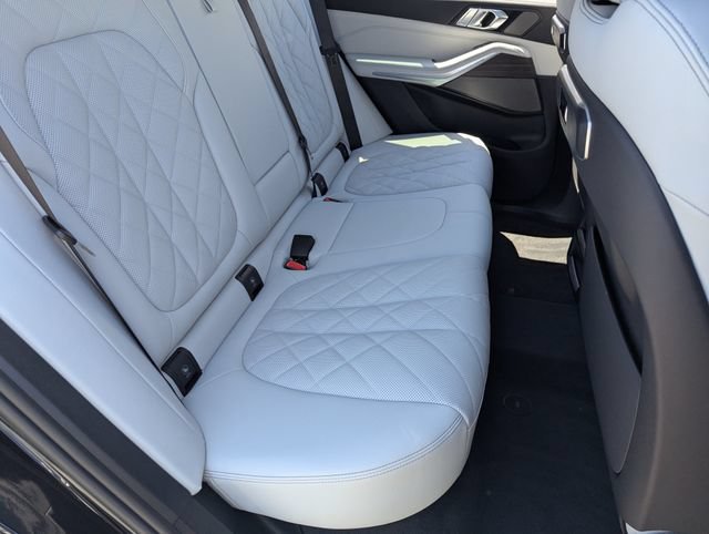 Used 2026 BMW X5 sDrive40i w/ Premium Package RWD image 14