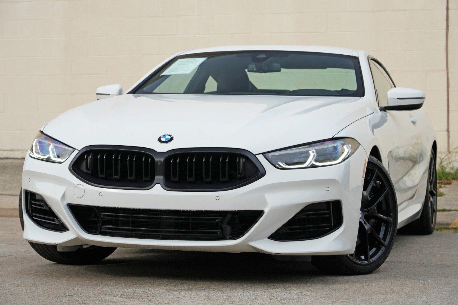 Used 2024 BMW 840i Coupe w/ M Sport Professional Package RWD image 3