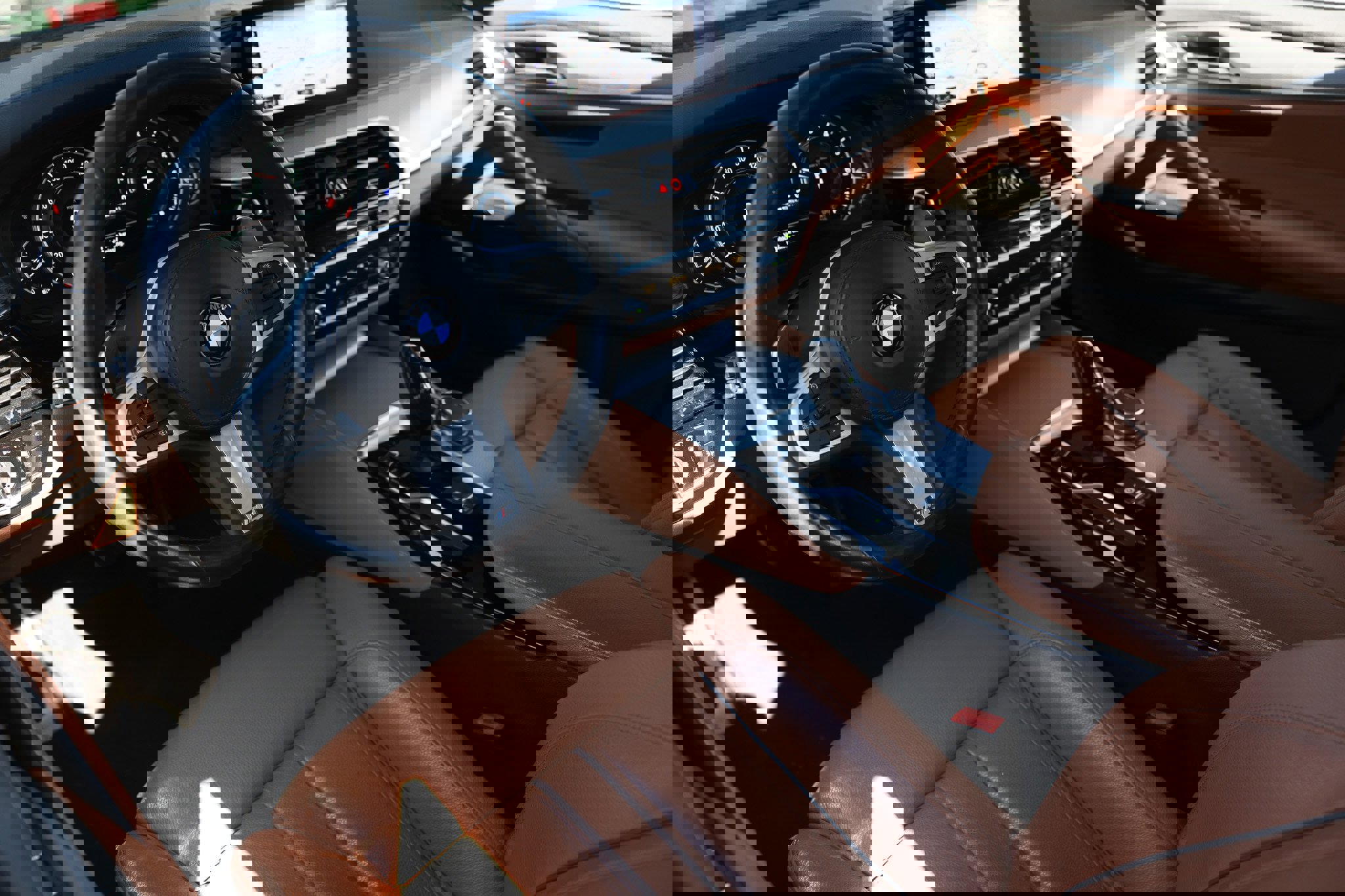 Used 2019 BMW M550i xDrive image 6