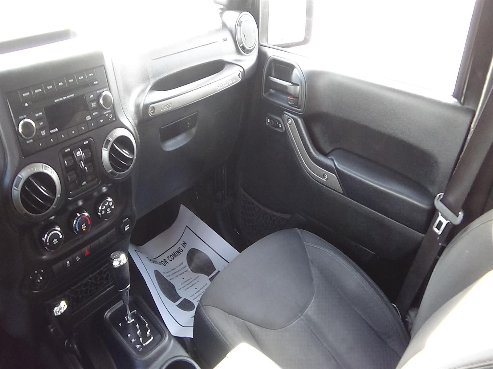 Used 2017 Jeep Wrangler Unlimited Sport w/ Quick Order Package 24S AWD/4WD image 14
