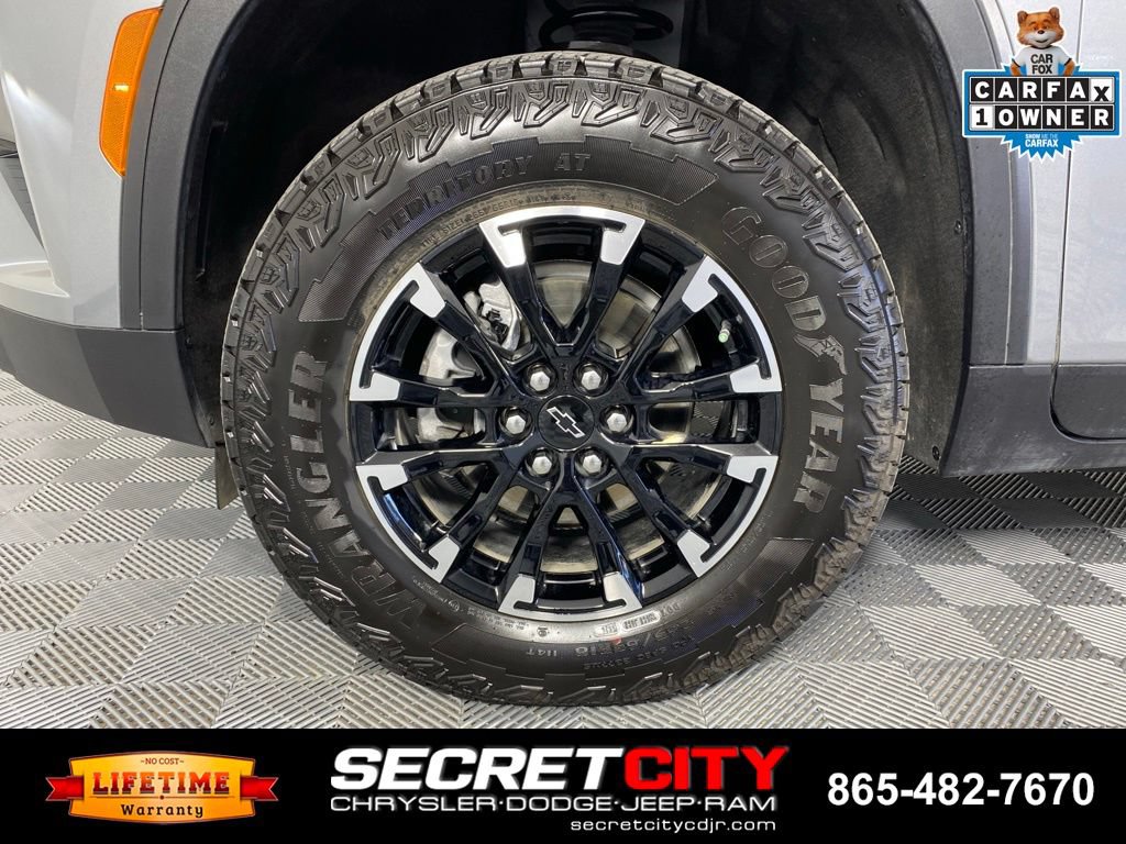 Used 2026 Chevrolet Traverse Z71 AWD/4WD image 9