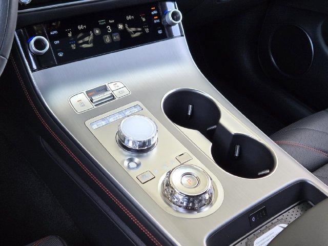 New 2027 Genesis GV70 2.5T Sport Prestige AWD/4WD image 16