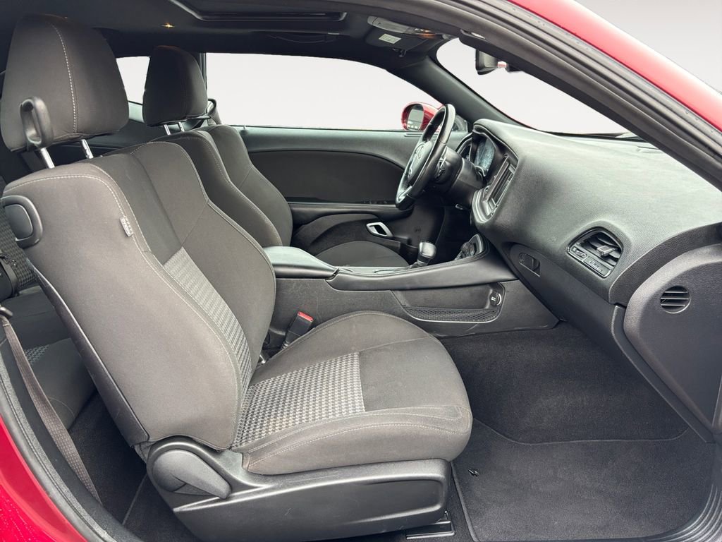Used 2022 Dodge Challenger GT w/ Blacktop Package image 10