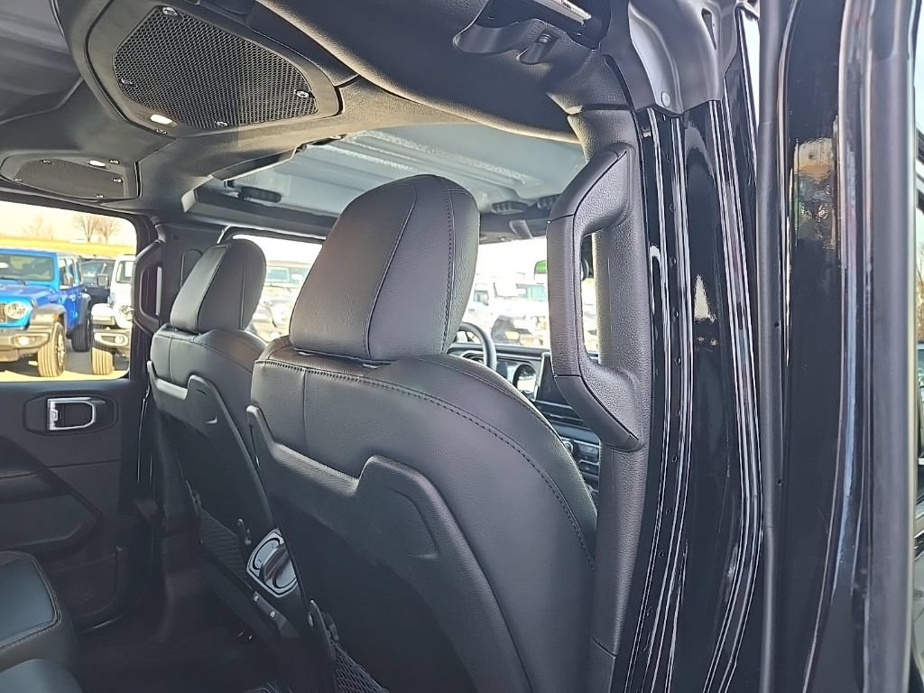 New 2026 Jeep Gladiator Mojave AWD/4WD image 81
