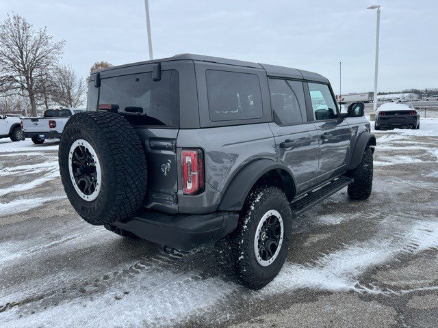 Used 2023 Ford Bronco Badlands image 8