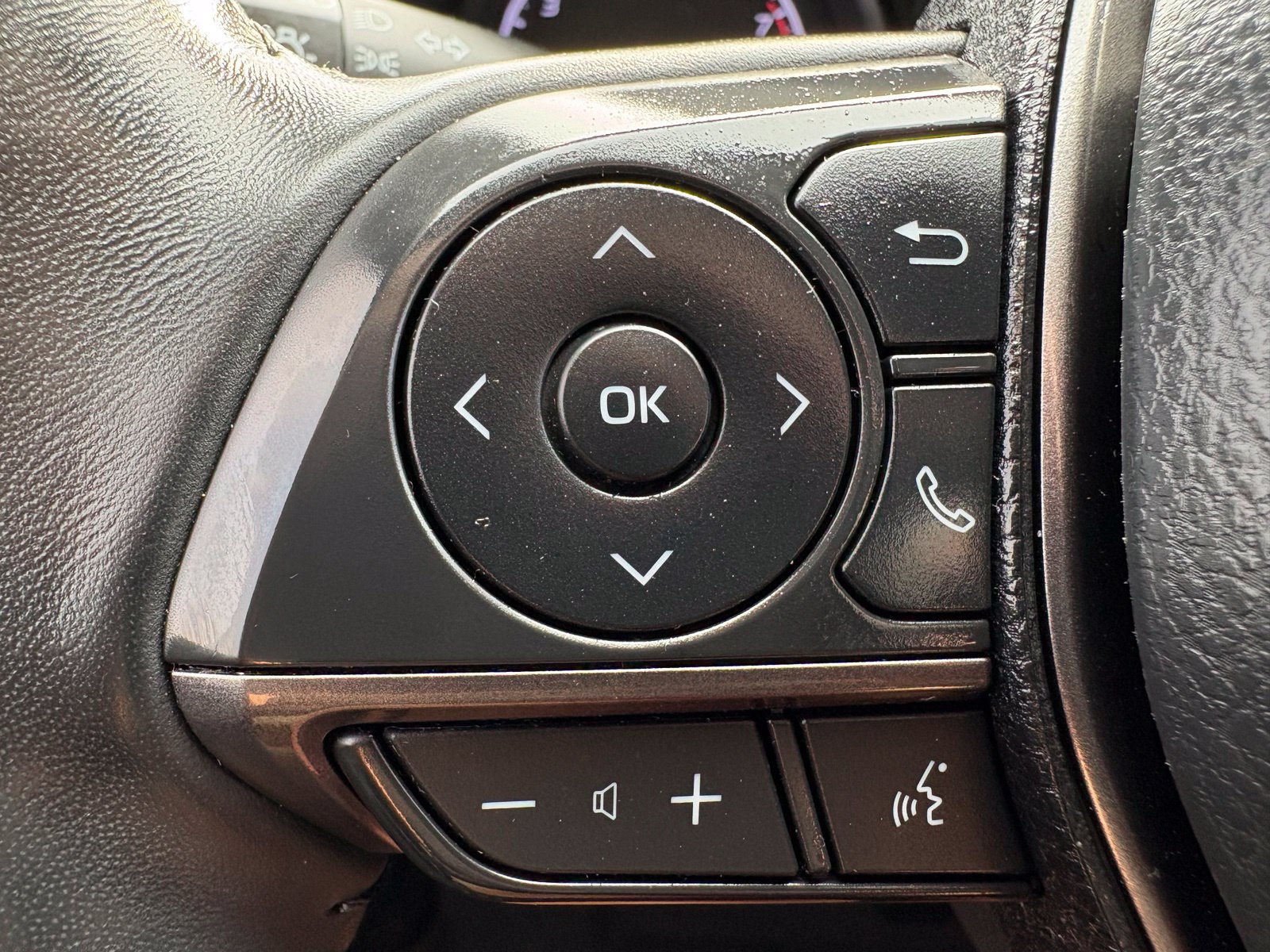 Used 2023 Toyota Camry SE FWD image 15