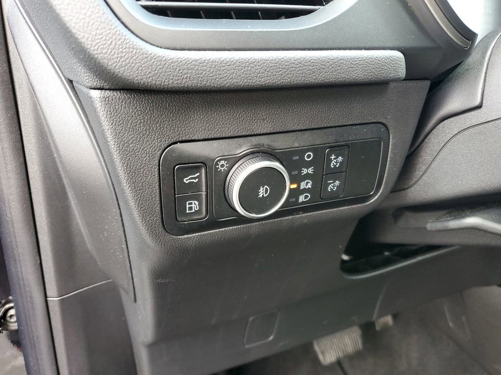 Used 2024 Ford Escape SE image 13