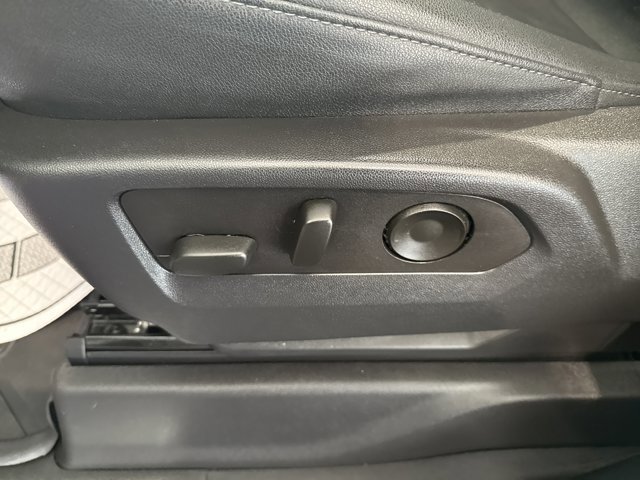 Used 2023 Chevrolet Silverado 1500 LTZ w/ Technology Package image 13