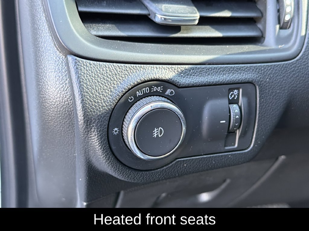 Used 2020 Buick Envision Essence FWD image 13