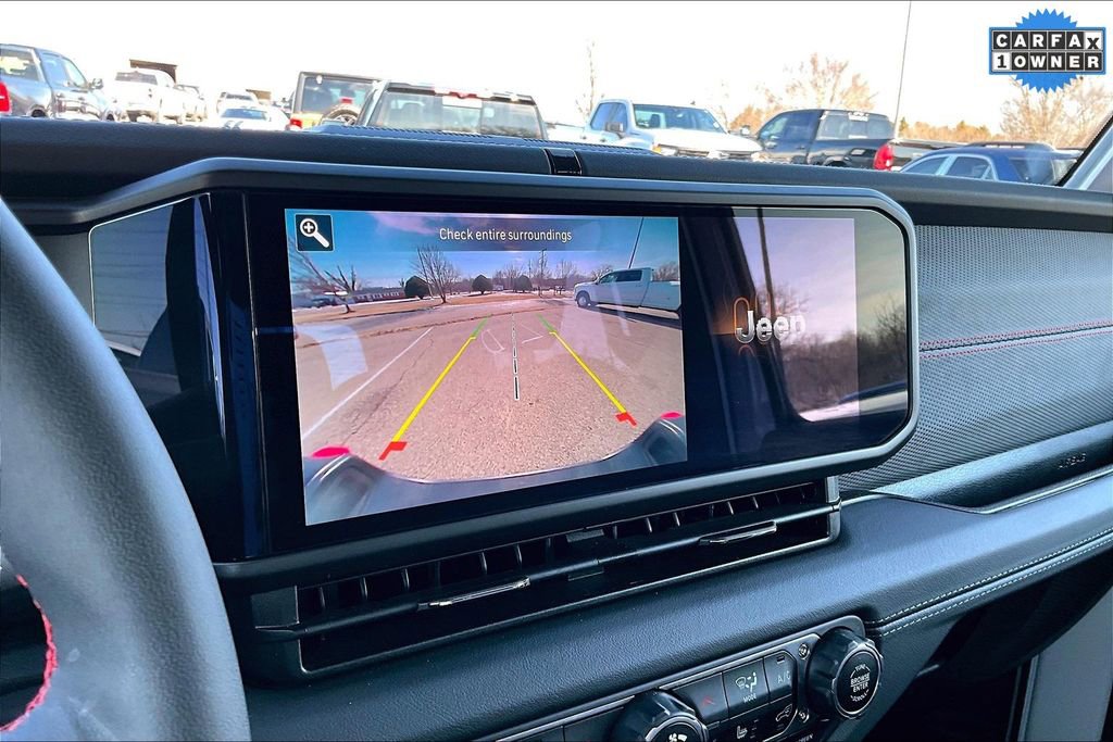 Used 2024 Jeep Gladiator Rubicon w/ Convenience Group image 18