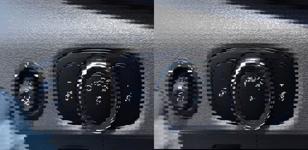 New 2025 Ford Transit 250 148 Medium Roof image 16