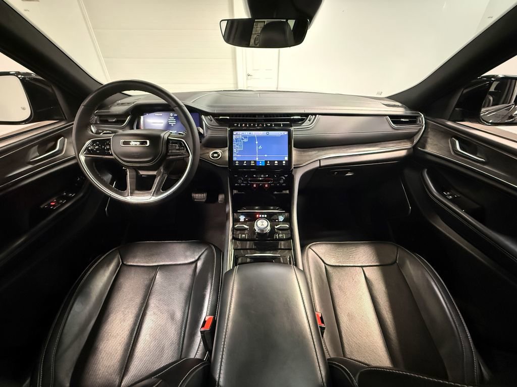 Used 2024 Jeep Grand Cherokee Overland AWD/4WD image 69