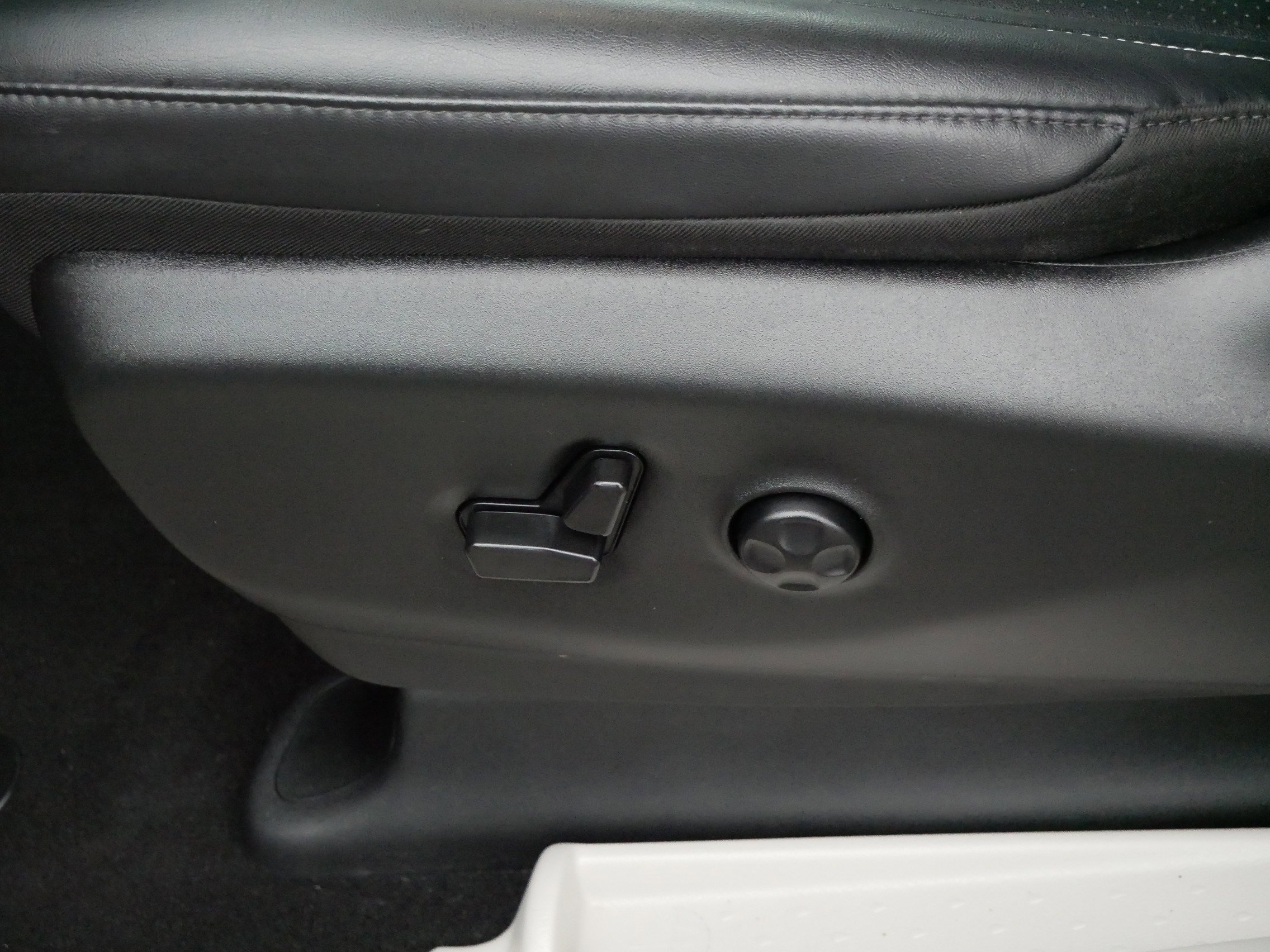 Used 2024 Chrysler Pacifica Touring-L image 20