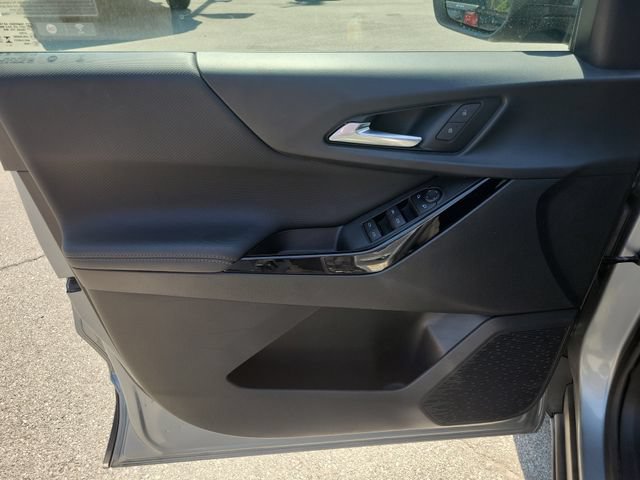 Used 2025 Chevrolet Equinox LT FWD image 19