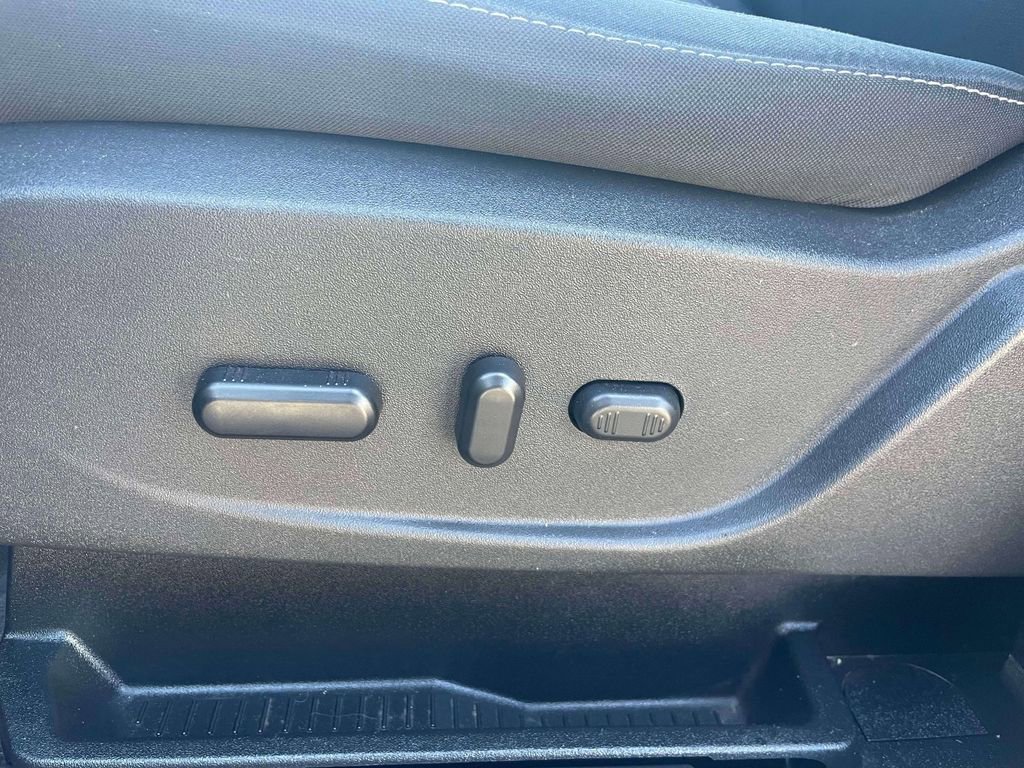 Used 2018 Ford Escape SE w/ SE Sync 3 Package image 18