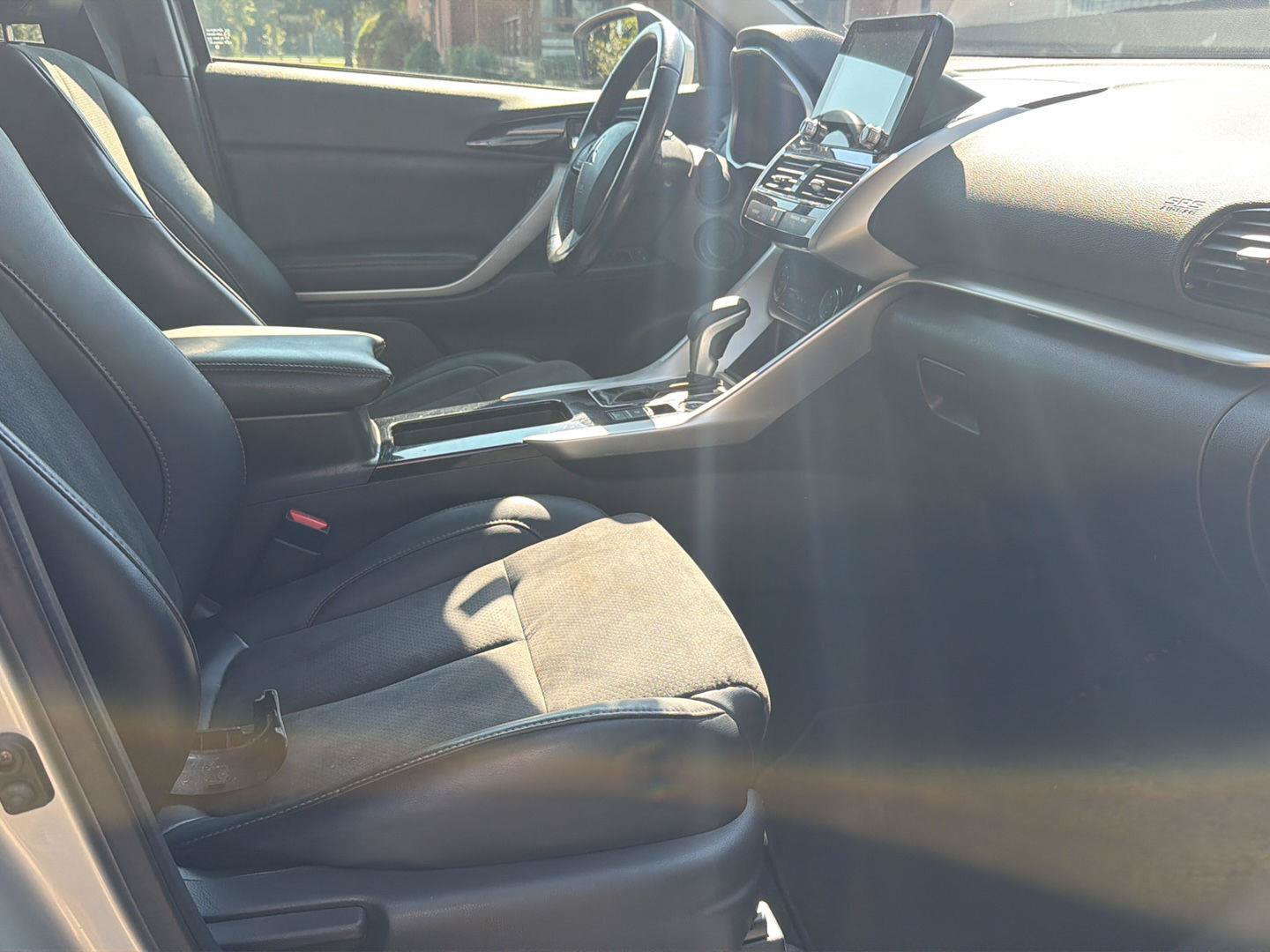 Used 2023 Mitsubishi Eclipse Cross SEL AWD/4WD image 15