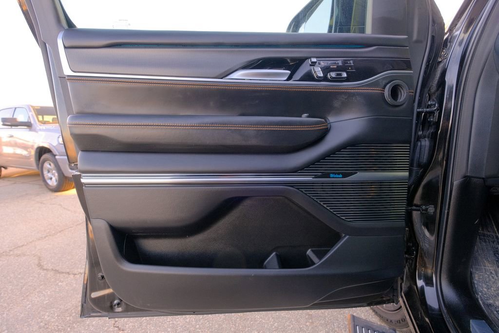 Used 2023 Jeep Grand Wagoneer L Series III w/ Rear Seat Video Group 1 image 25