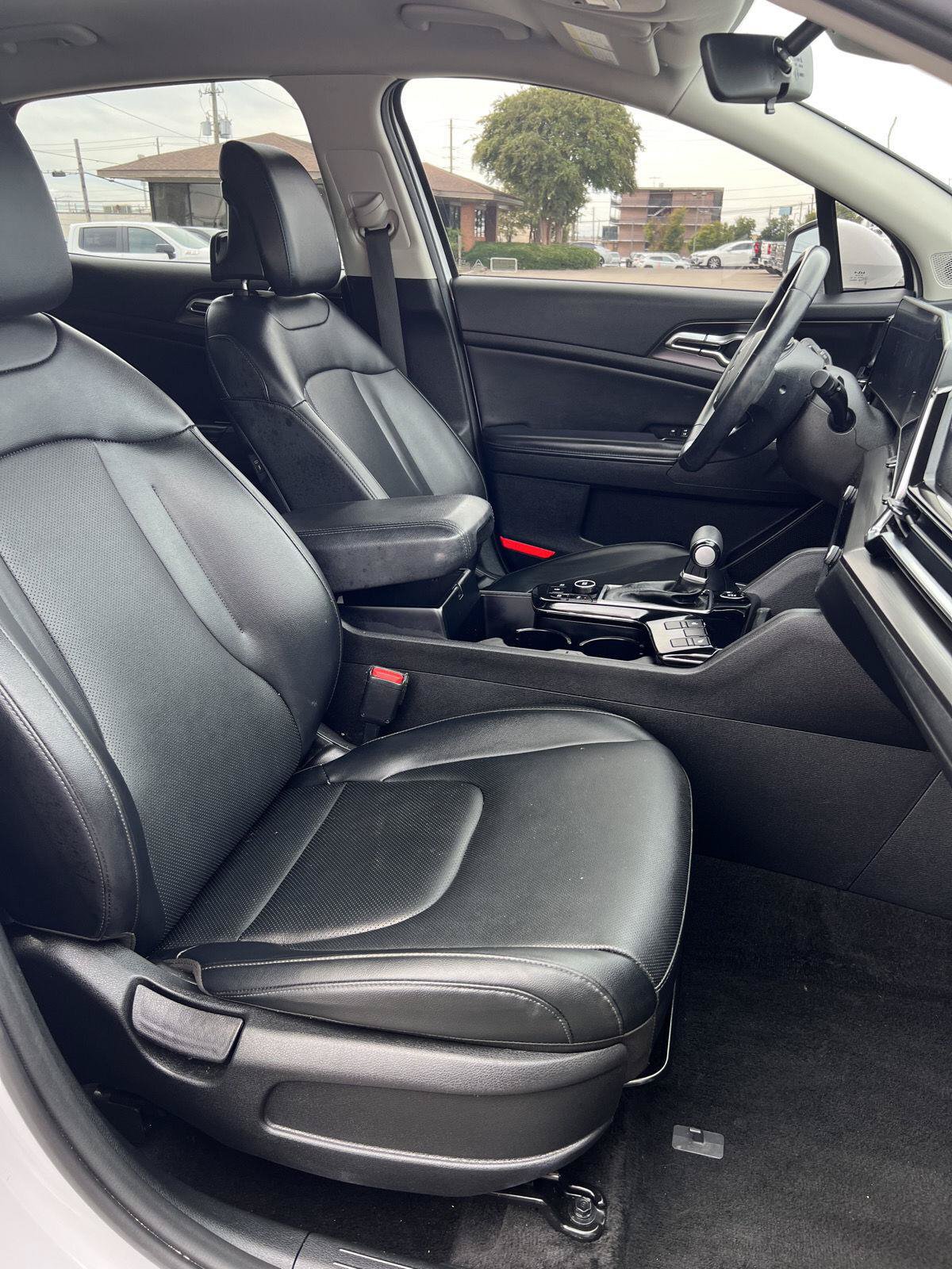 Used 2023 Kia Sportage EX FWD image 39