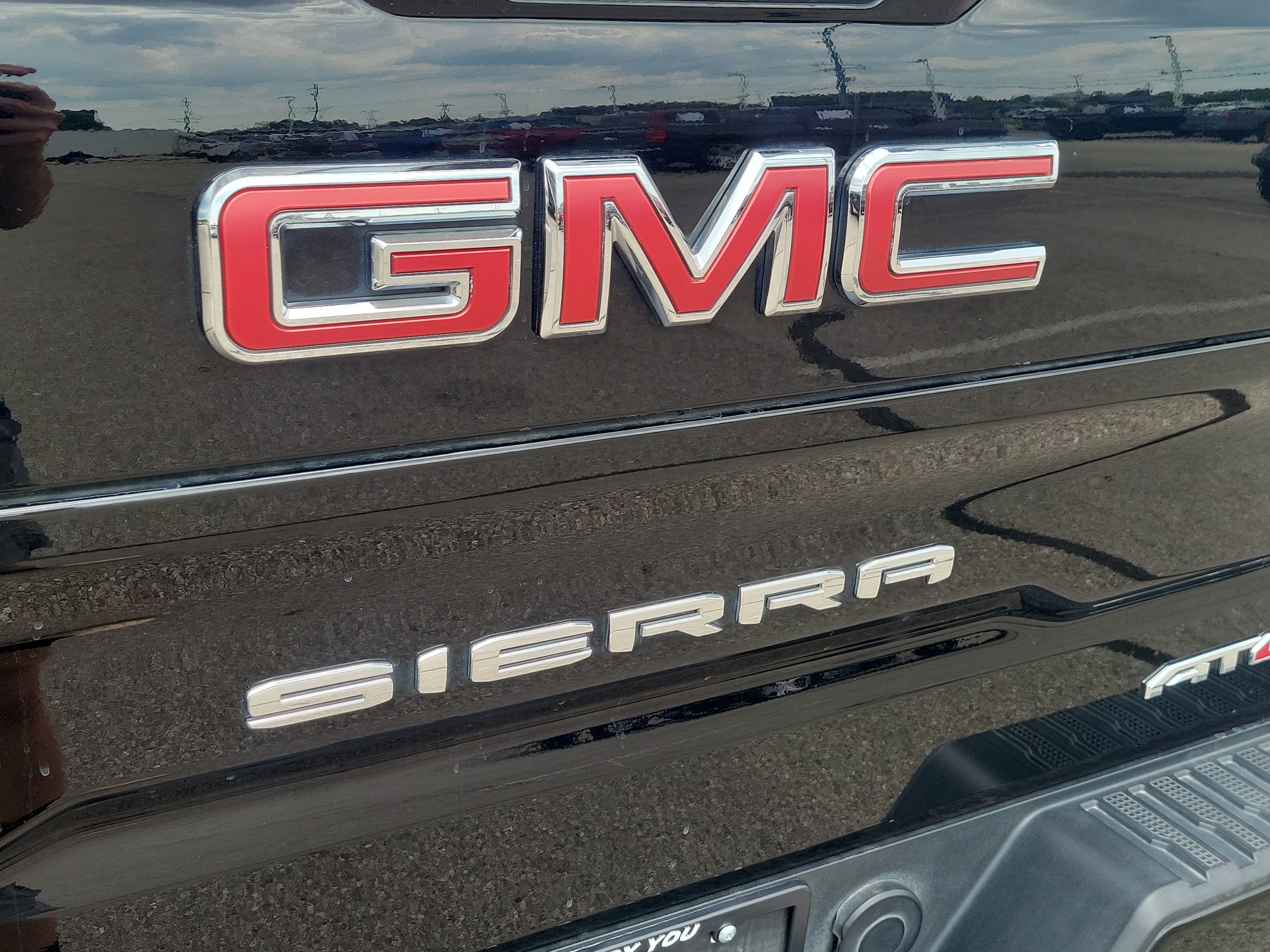 Used 2023 GMC Sierra 1500 AT4X AWD/4WD image 6
