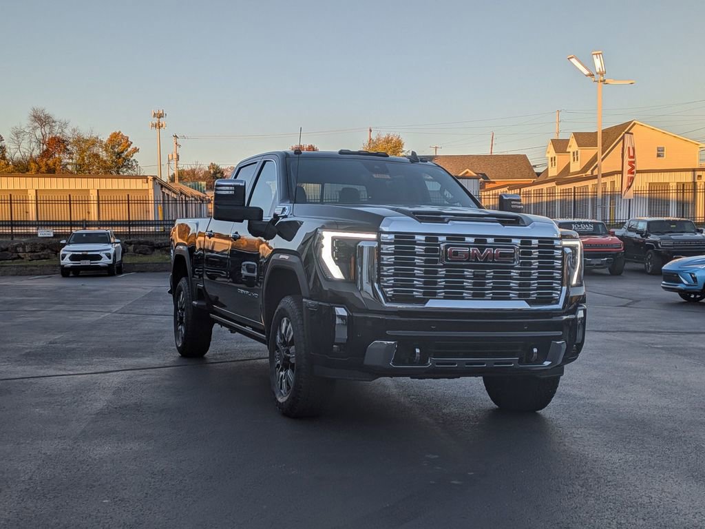 New 2026 GMC Sierra 2500 Denali w/ Max Trailering Package AWD/4WD image 3