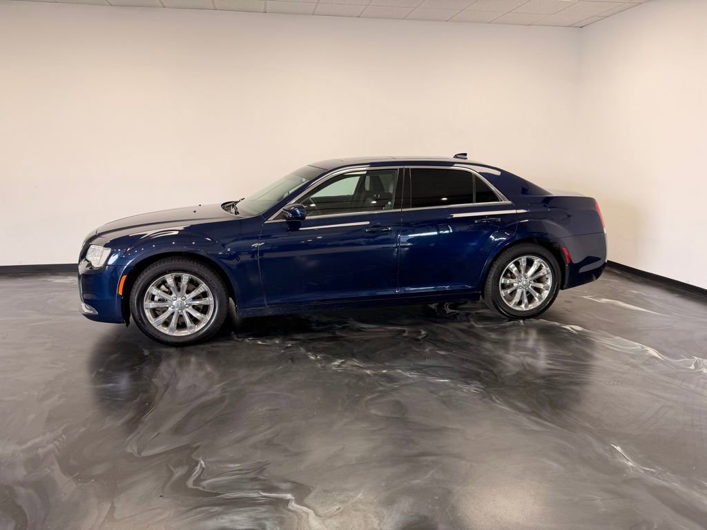Used 2016 Chrysler 300 Limited AWD/4WD image 7