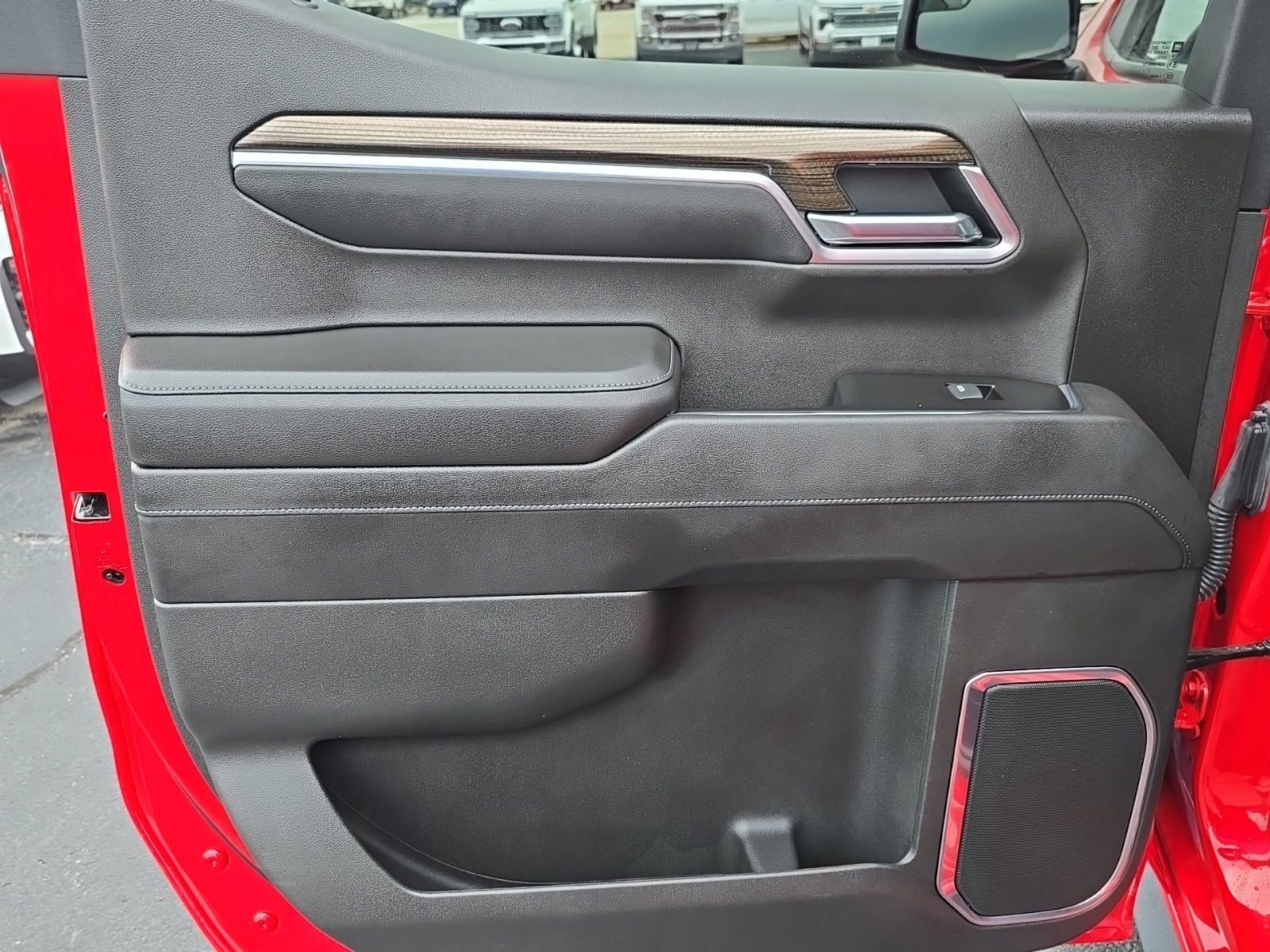 Used 2022 Chevrolet Silverado 1500 LT AWD/4WD image 39