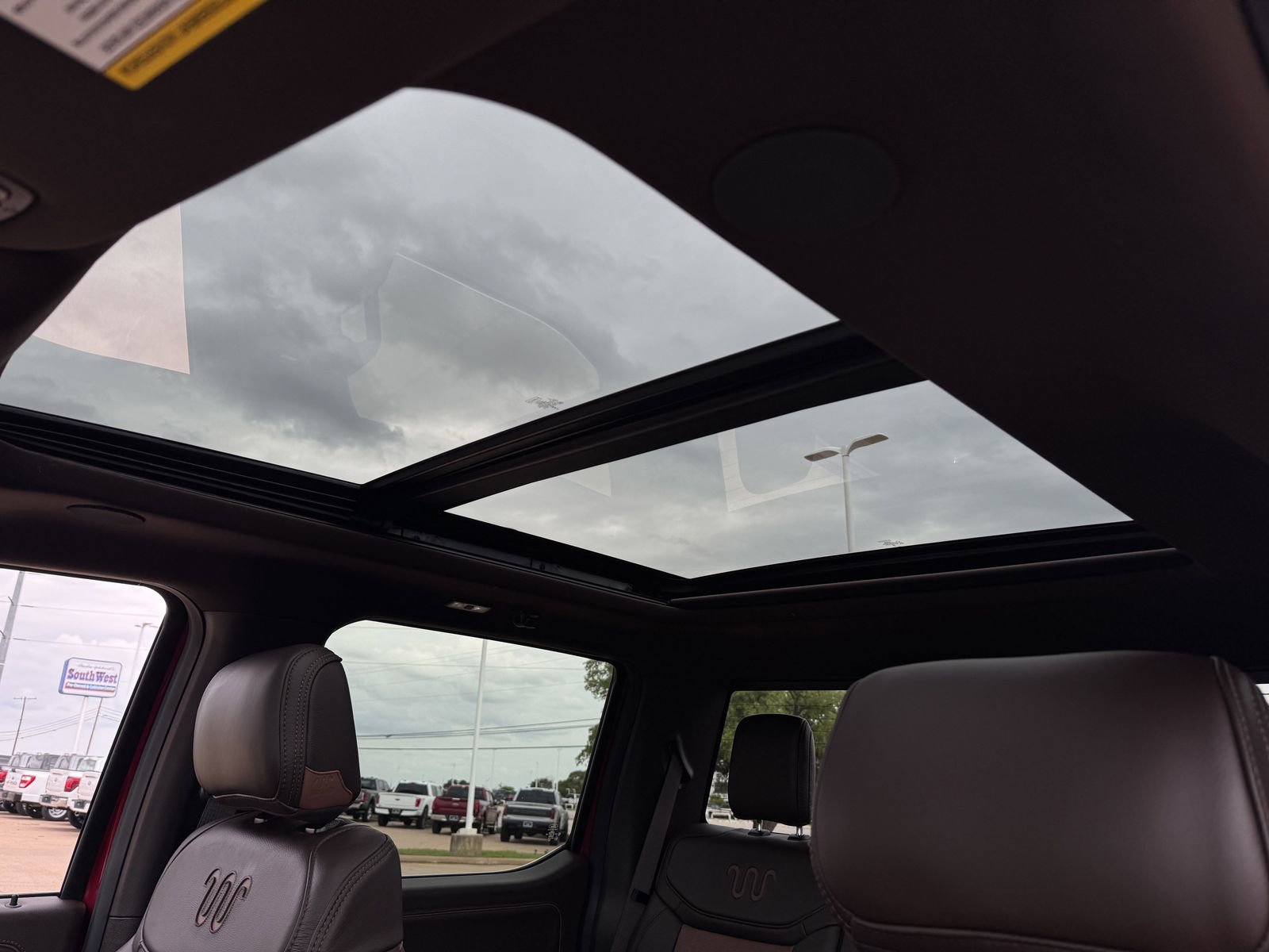 Used 2025 Ford F150 King Ranch w/ FX4 Off-Road Package image 25