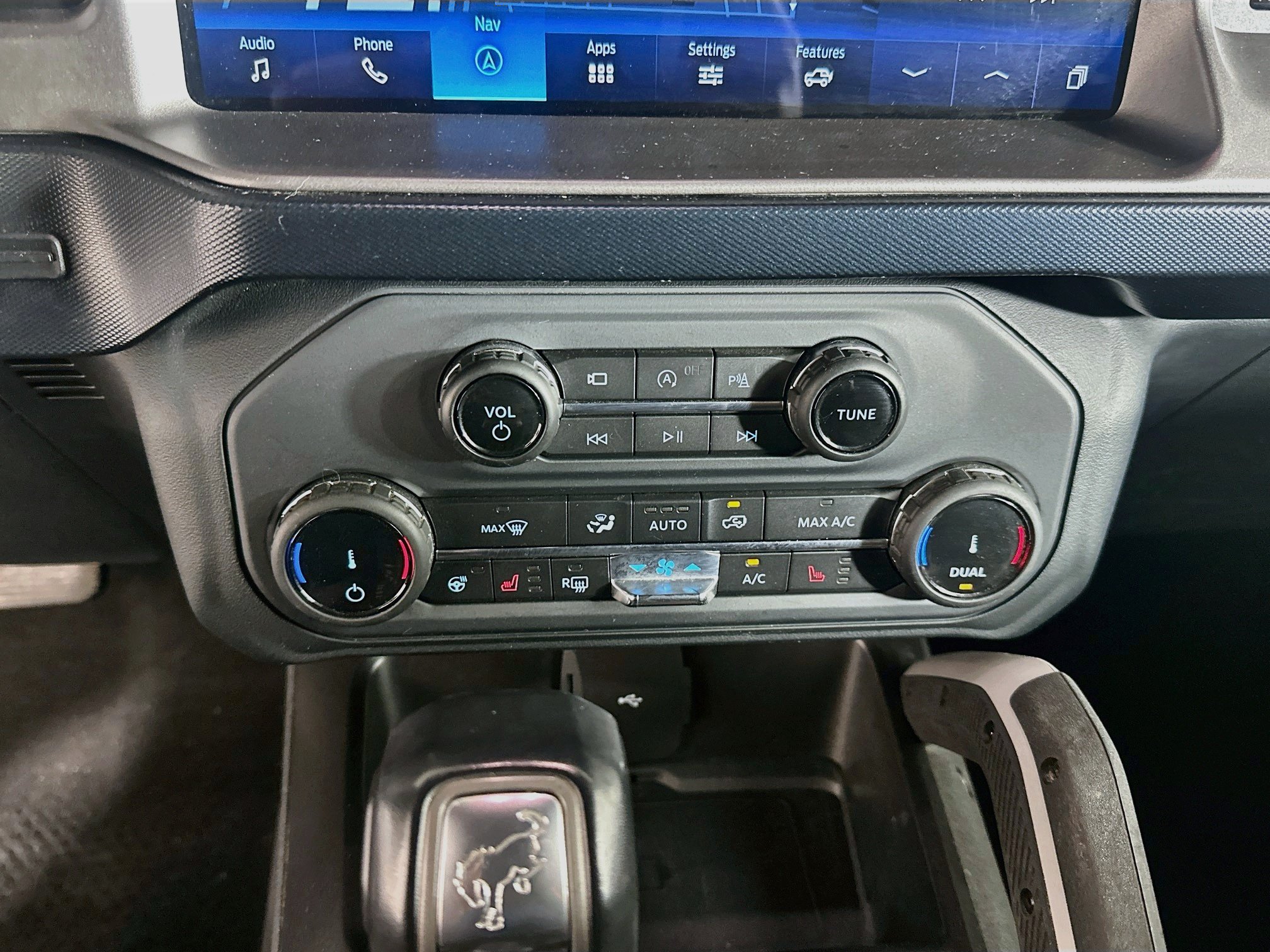 Used 2022 Ford Bronco Outer Banks AWD/4WD image 24