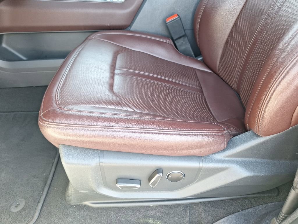 Used 2024 Ford Expedition Limited image 5