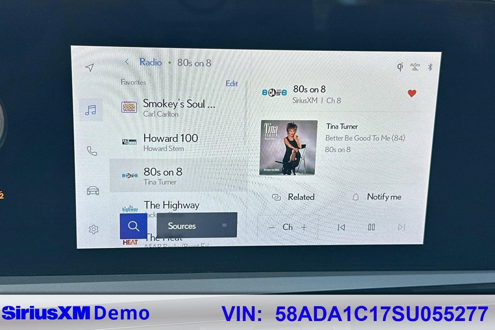 Used 2025 Lexus ES 300h w/ Premium Package image 37