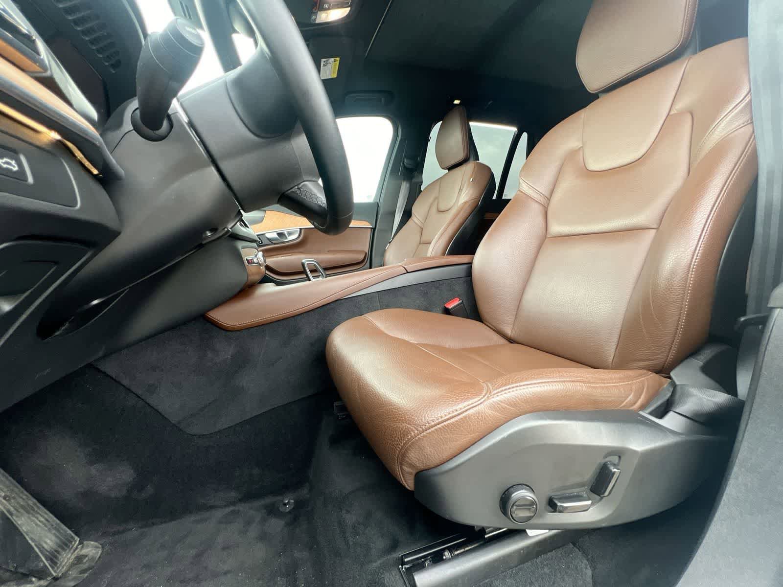Used 2023 Volvo XC90 B6 Plus w/ Protection Package Premier image 15