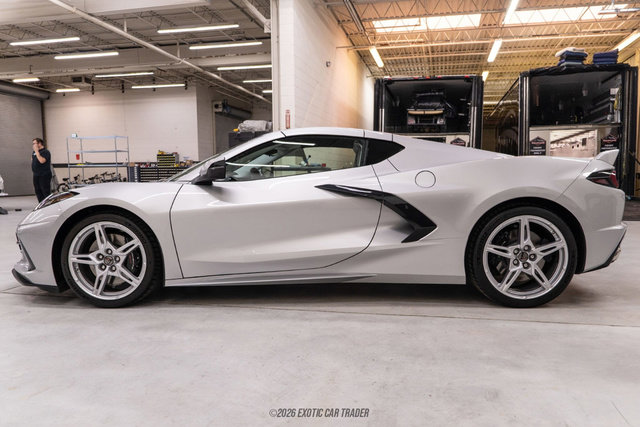 Used 2020 Chevrolet Corvette Stingray Premium Cpe w/ 3LT Preferred Equipment Group image 15