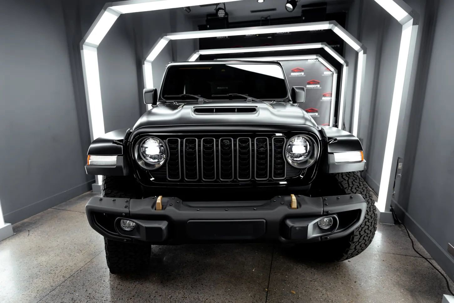 Used 2024 Jeep Wrangler Unlimited Rubicon 392 image 3