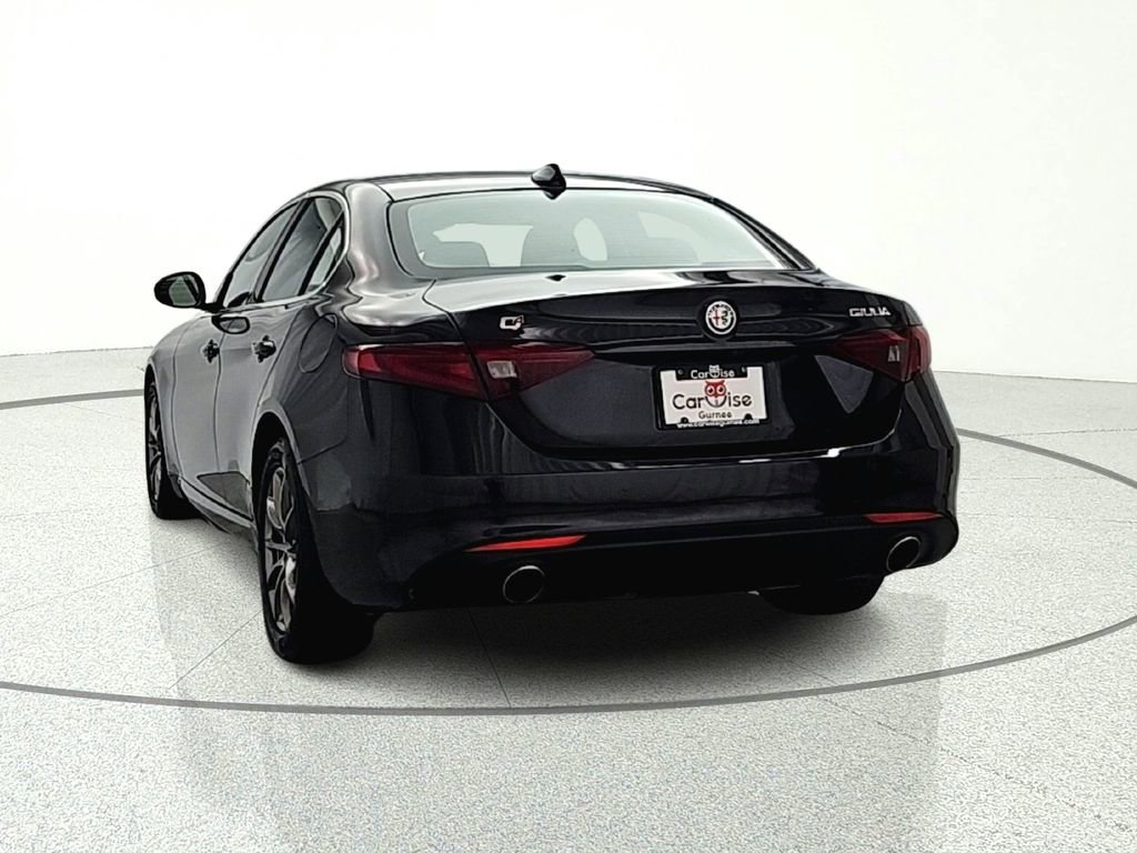 Used 2018 Alfa Romeo Giulia AWD image 6