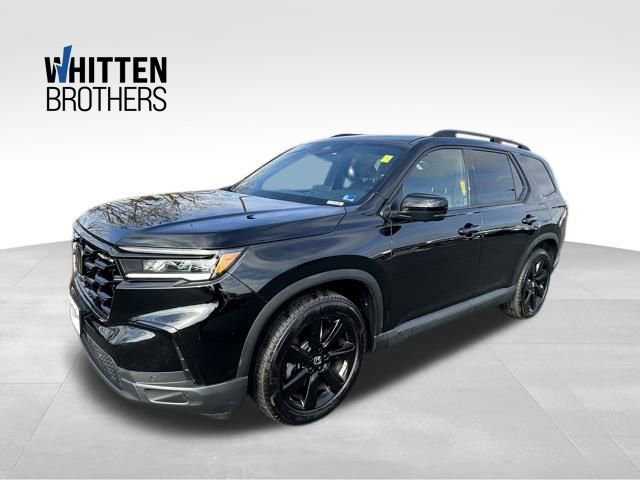 Used 2025 Honda Pilot Black Edition image 1