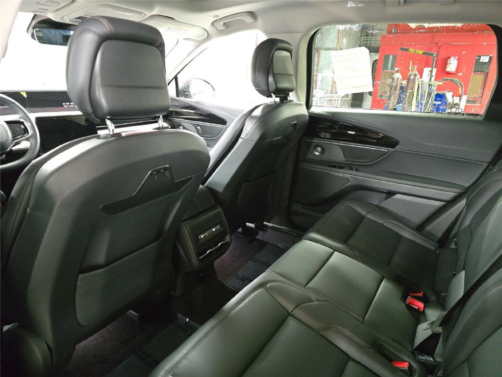 New 2026 Lincoln Nautilus Premier w/ Equipment Group 102A AWD/4WD image 11