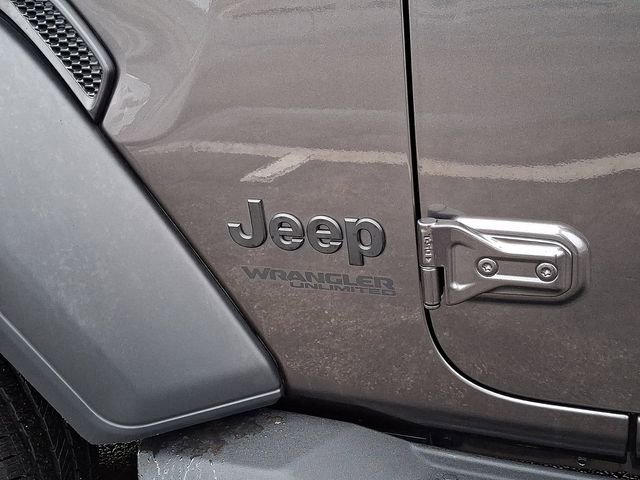 Used 2022 Jeep Wrangler Unlimited Sport image 32