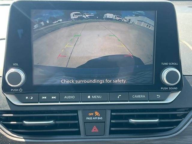 Used 2025 Nissan Altima 2.5 SV FWD image 28