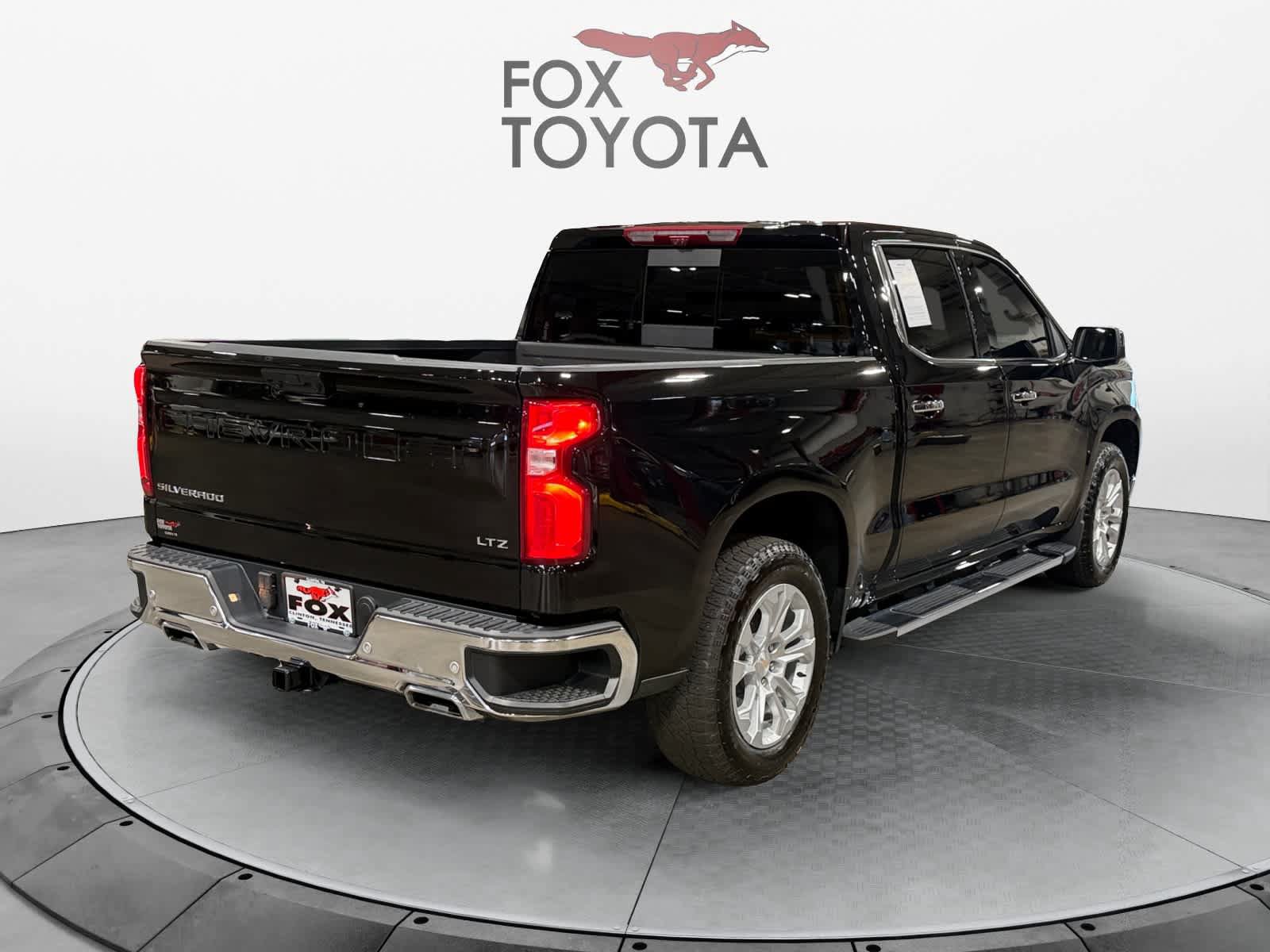 Used 2025 Chevrolet Silverado 1500 LTZ w/ Technology Package AWD/4WD image 6