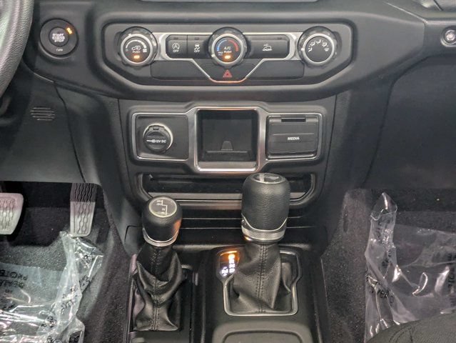 Certified 2021 Jeep Wrangler Sport AWD/4WD image 21