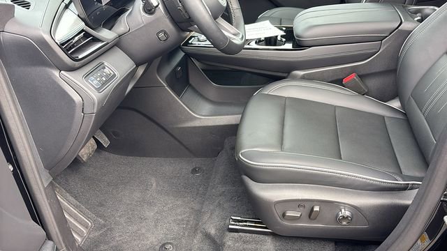 Used 2026 Buick Enclave Avenir w/ Super Cruise Package AWD/4WD image 30