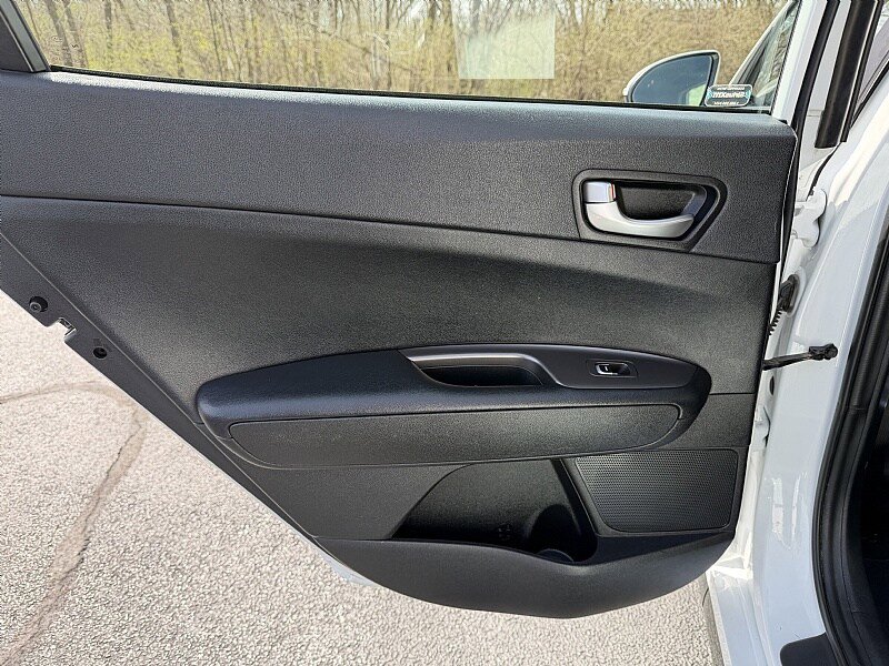 Used 2019 Kia Optima S image 23