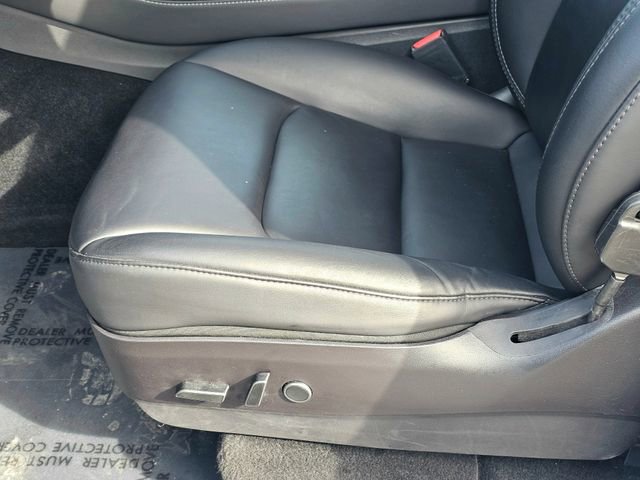 Used 2022 Tesla Model Y Long Range image 19