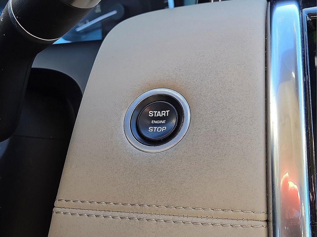 Used 2020 Land Rover Discovery Sport S image 21