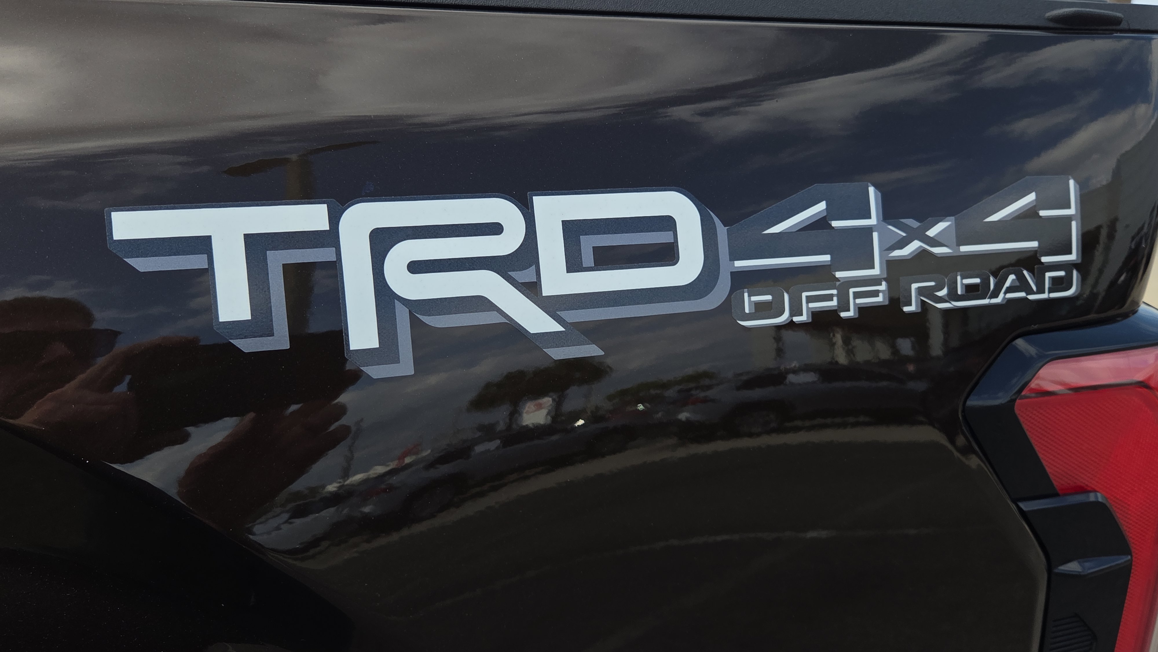 Used 2025 Toyota Tundra Limited w/ TRD Off-Road Package image 15